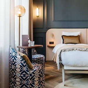 4* Hotel Malie House